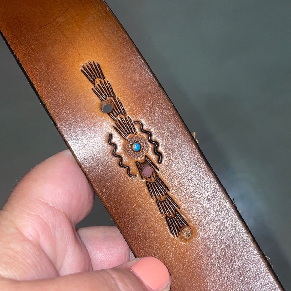 Vintage southwestern leather belt red brown color 1.5 inches